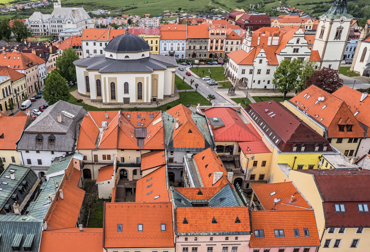 NA PRENÁJOM: 1-izbový byt v centre Levoče na Námestí Majstra Pavla, 50 m2
