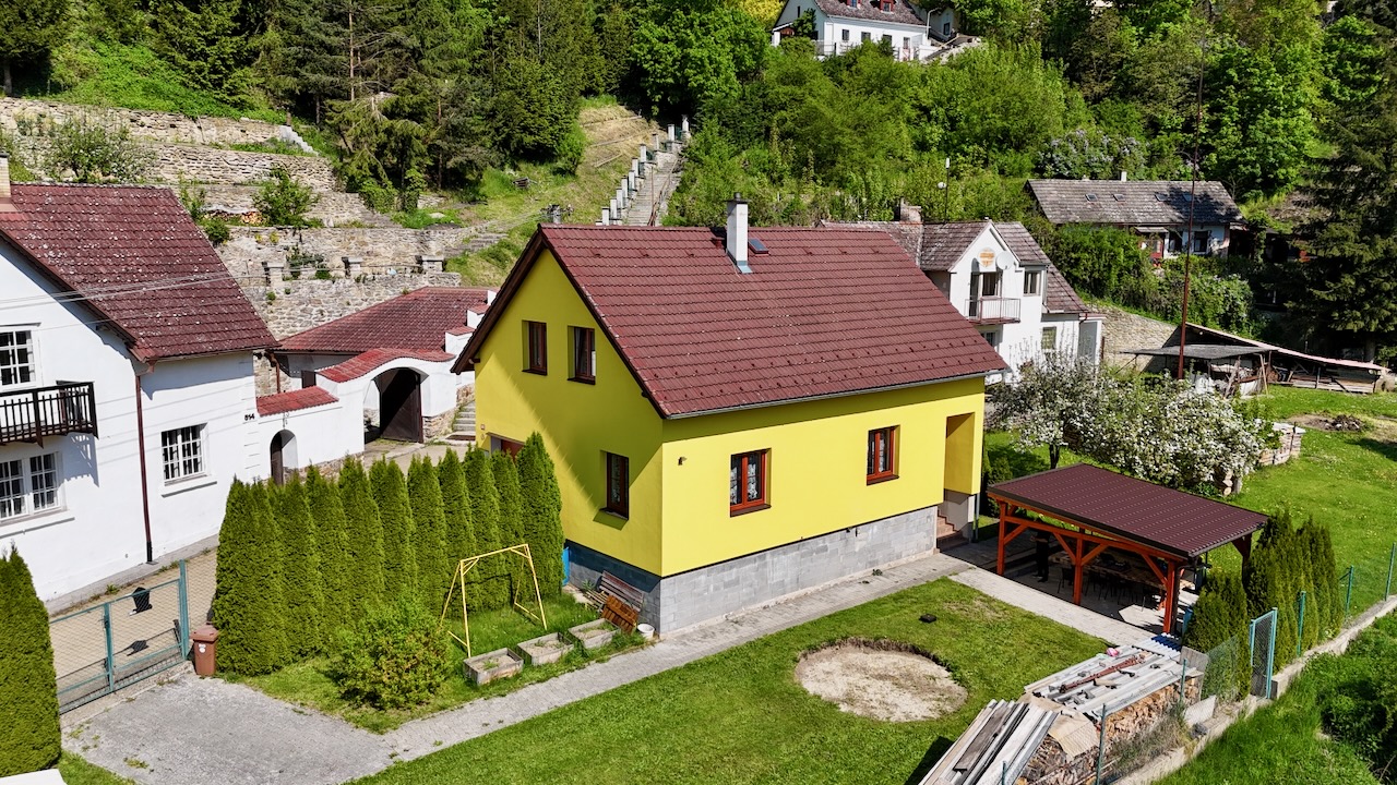 Bechyně - prodej rodinného domu přímo u řeky Lužnice