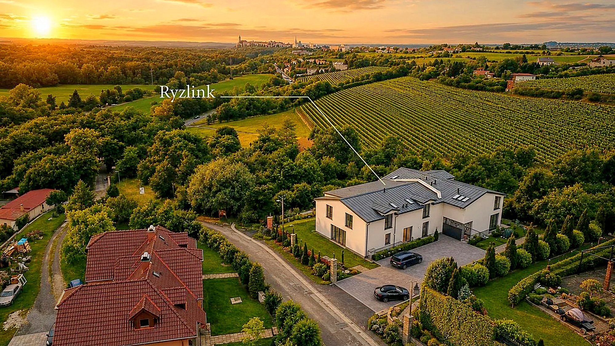 Prodej řadového rodinného domu - Kly