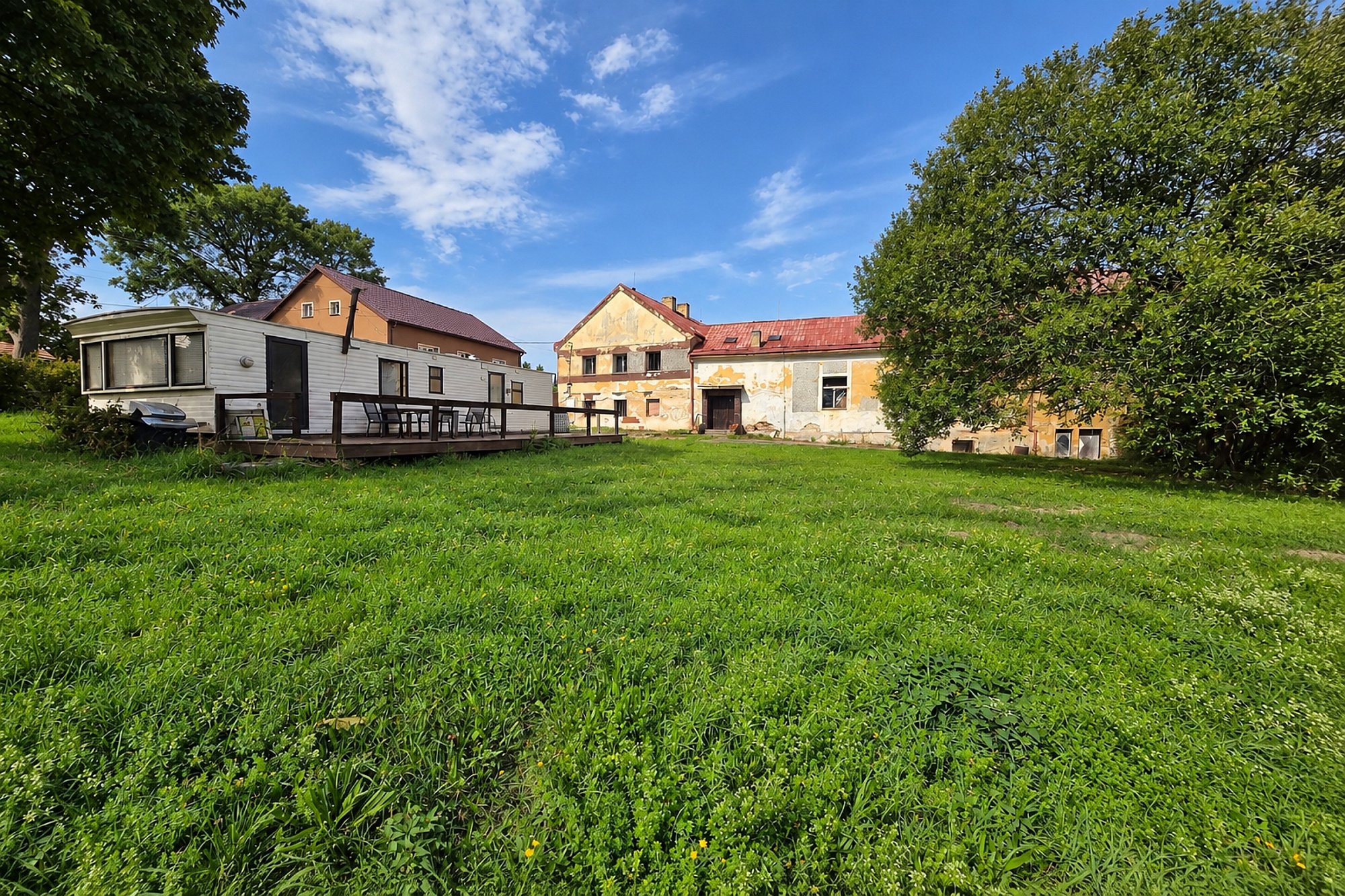 Prodej rodinného domu, 420 m², Chlum Svaté Maří, ul. Školní