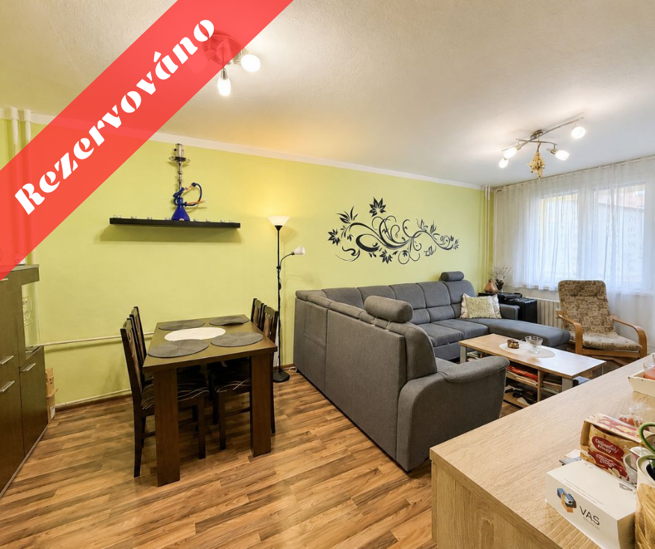 Prodej prostorného 3+1 se zasklenou lodžií, Kopřivnice