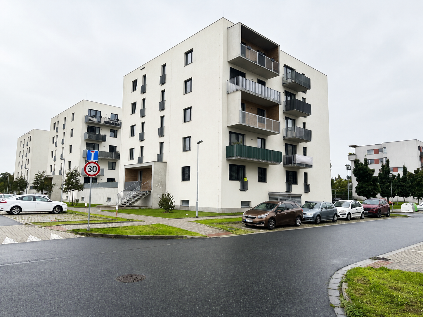 Poděbrady, pronájem 2+kk 53m2 s balkonem.