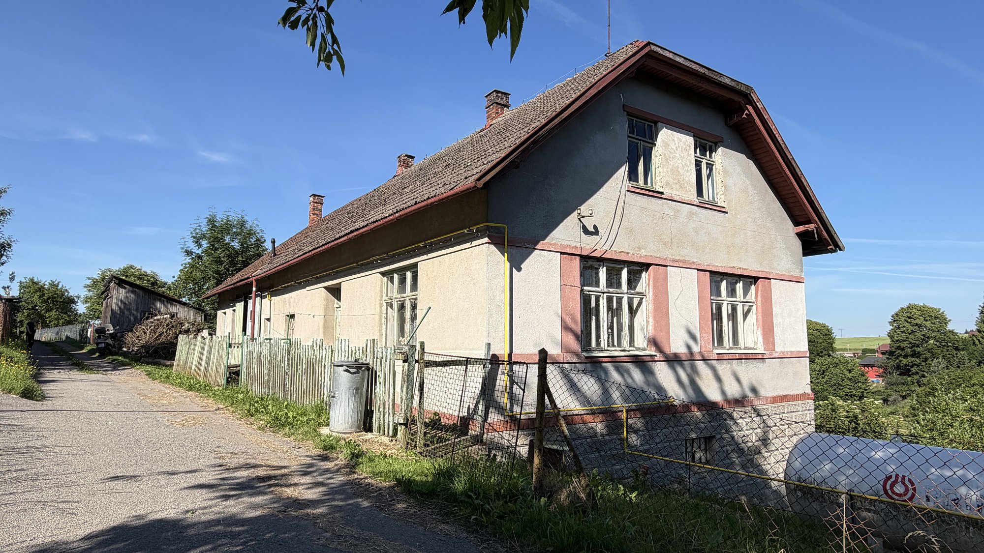 RD 2+1, 1+1, 195m² , zahrada 1028m², Zhoř u České Třebové 88